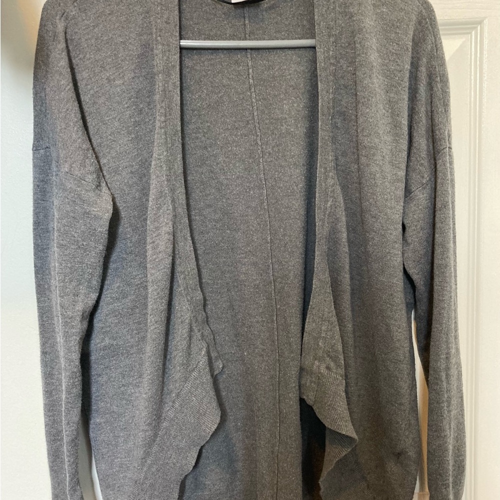 Vero Moda Gray Open Front Women's Sweater 2/$20
